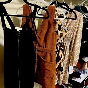 All fits M/L, shoes are size 10, Jeans all fit size 8. PM for info.